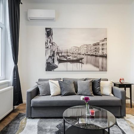 Bpr Sirius Suite With A/C 布达佩斯 外观 照片